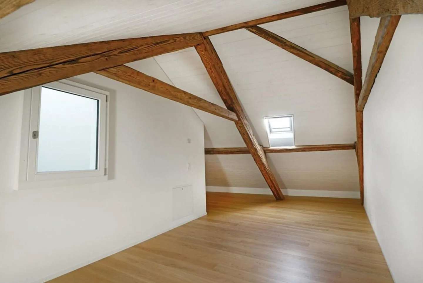 Incantevole maisonette di 3,5 stanze in un edificio storico - Foto 11 di 13