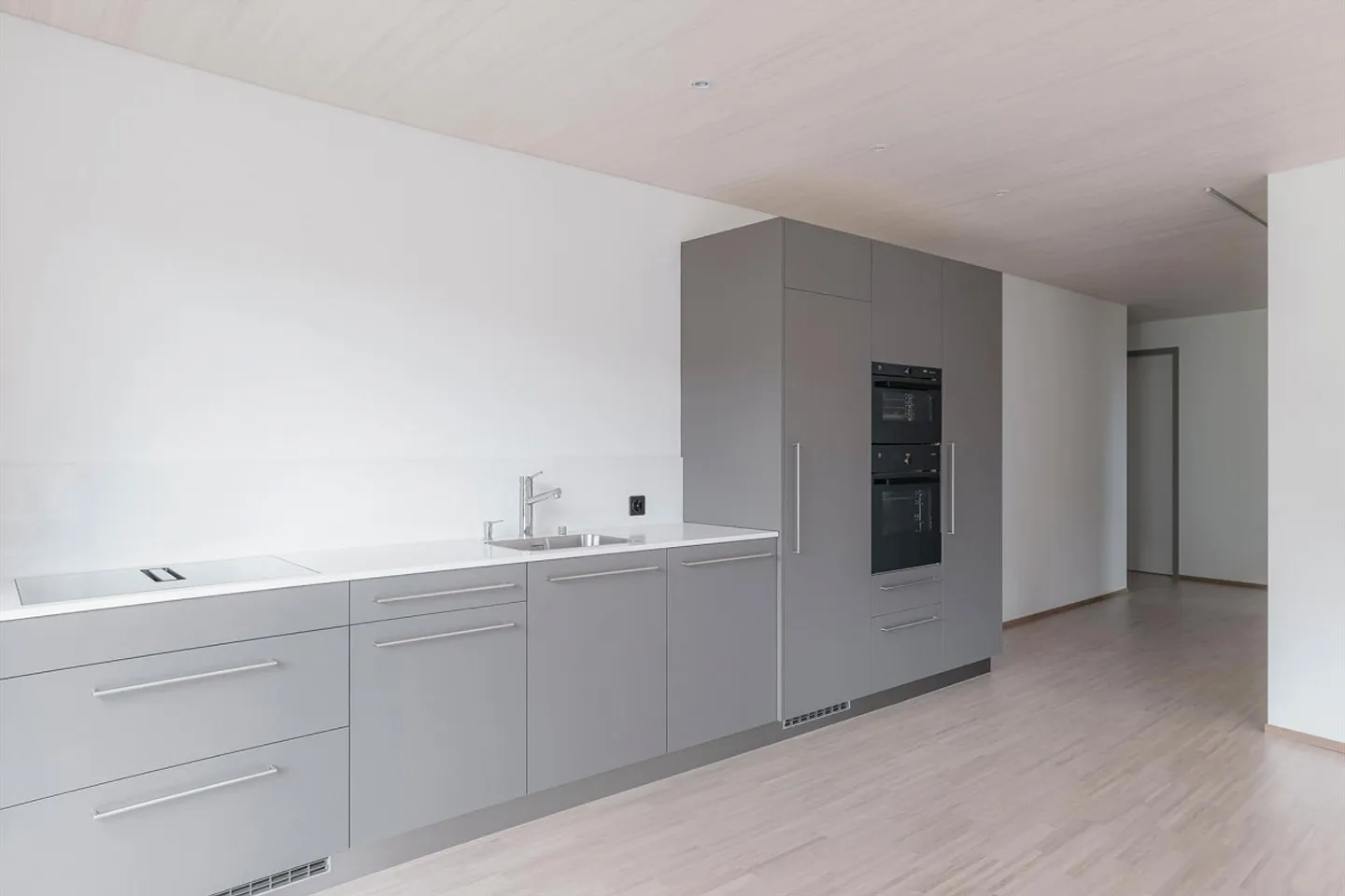 Modern 3.5 Room Apartment, No. A-01 - Photo 2 of 7