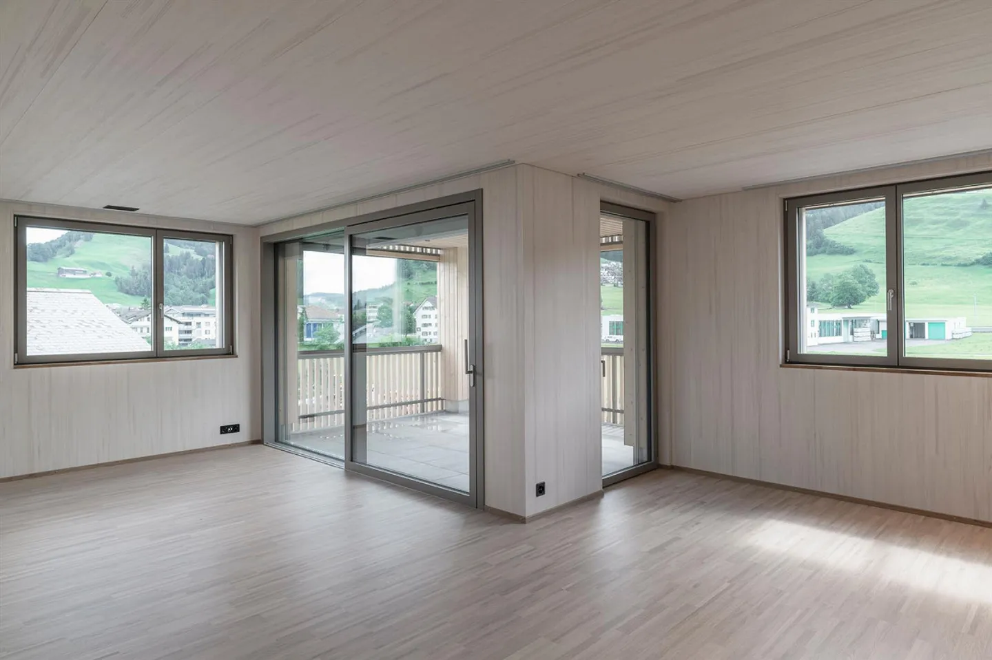 Modern 3.5 Room Apartment, No. A-01 - Photo 3 of 7