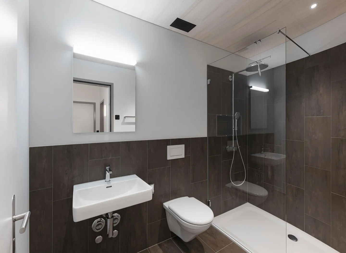 Modern 3.5 Room Apartment, No. A-01 - Photo 4 of 7