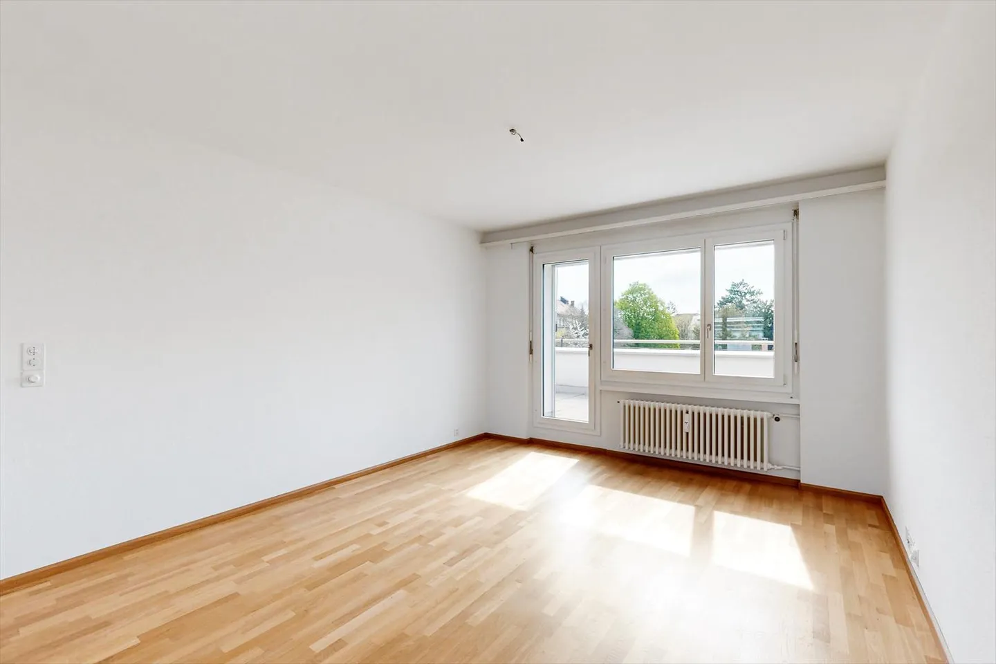 Apartment for rent - Photo 4 of 10