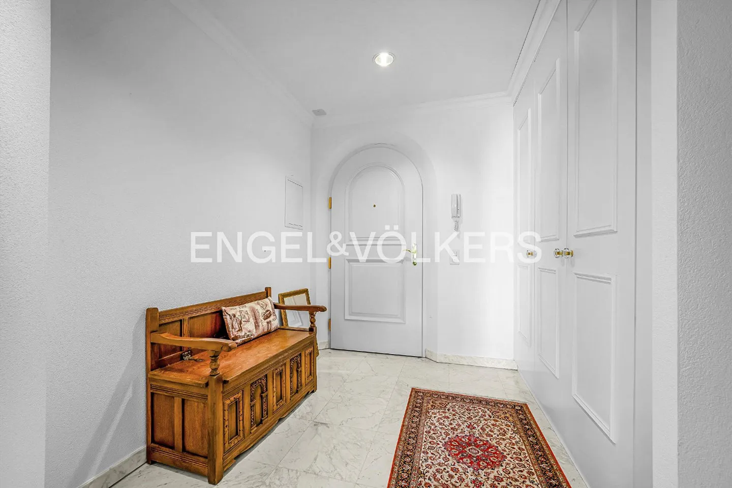 Mediterranean Garden Apartment in the Heart of Ascona (13) - Photo 7 of 11