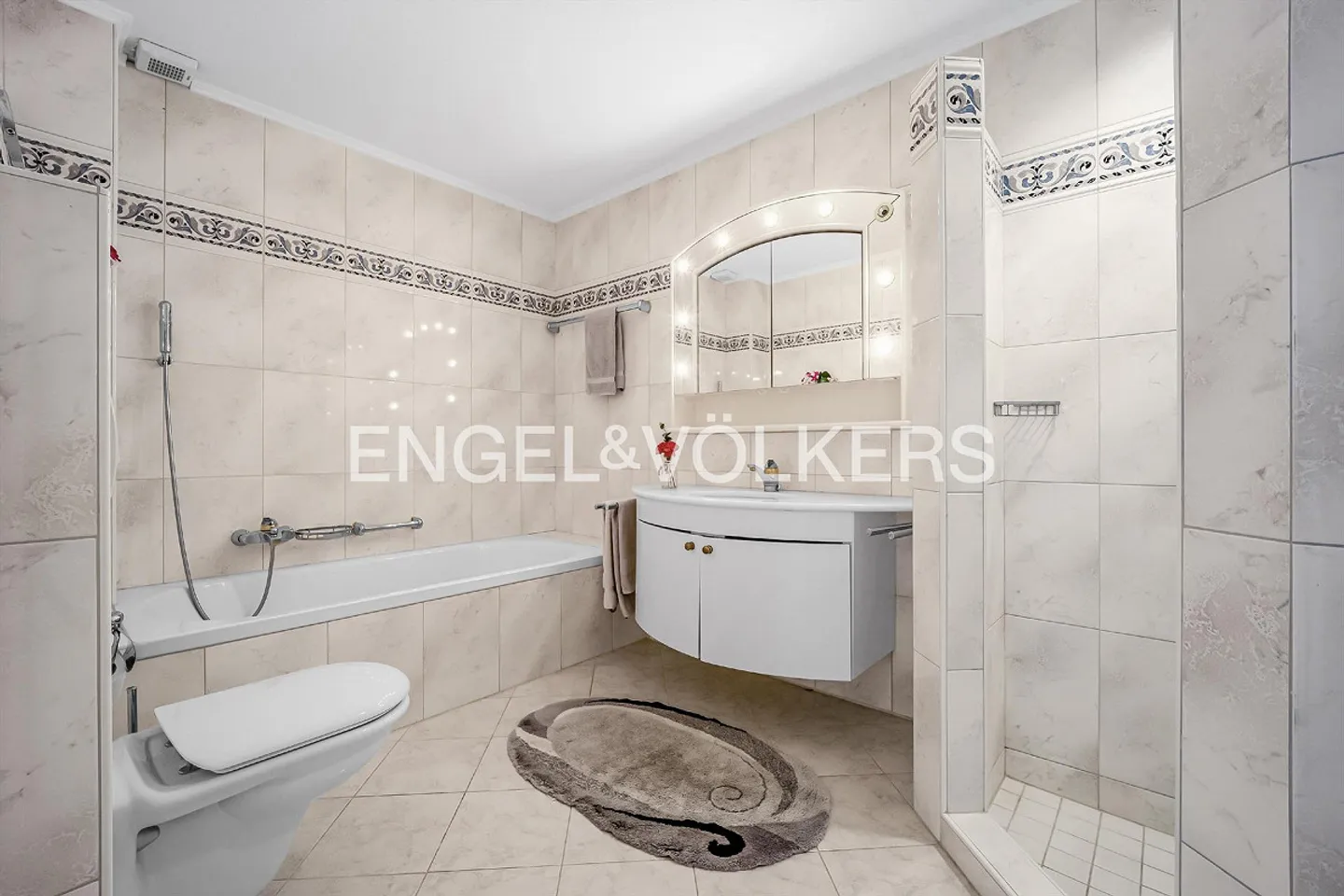 Mediterranean Garden Apartment in the Heart of Ascona (13) - Photo 8 of 11