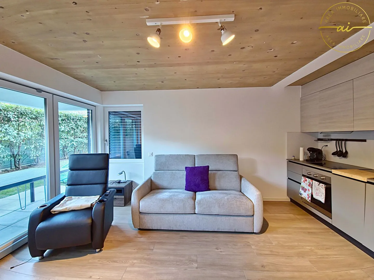 Modernes Einzimmerapartment mit Garten in Cadenazzo - Foto 1 von 8