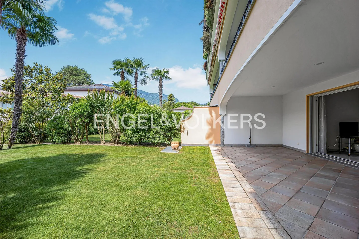 Mediterranean Garden Apartment in the Heart of Ascona (13) - Photo 10 of 11