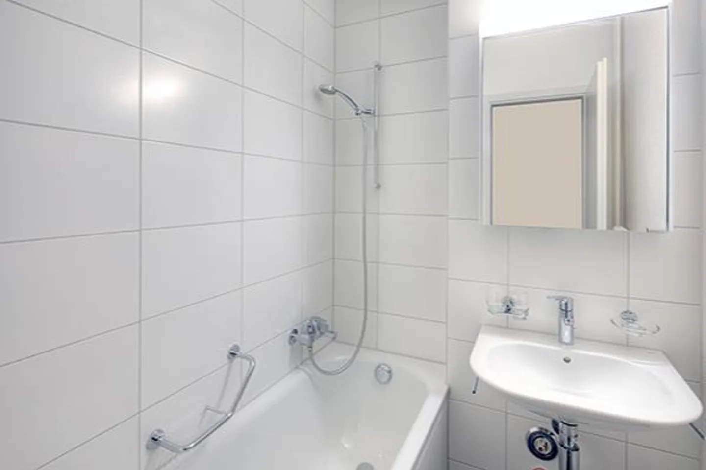 Helle 4-Zimmerwohnung mit Balkonen - Foto 5 von 12