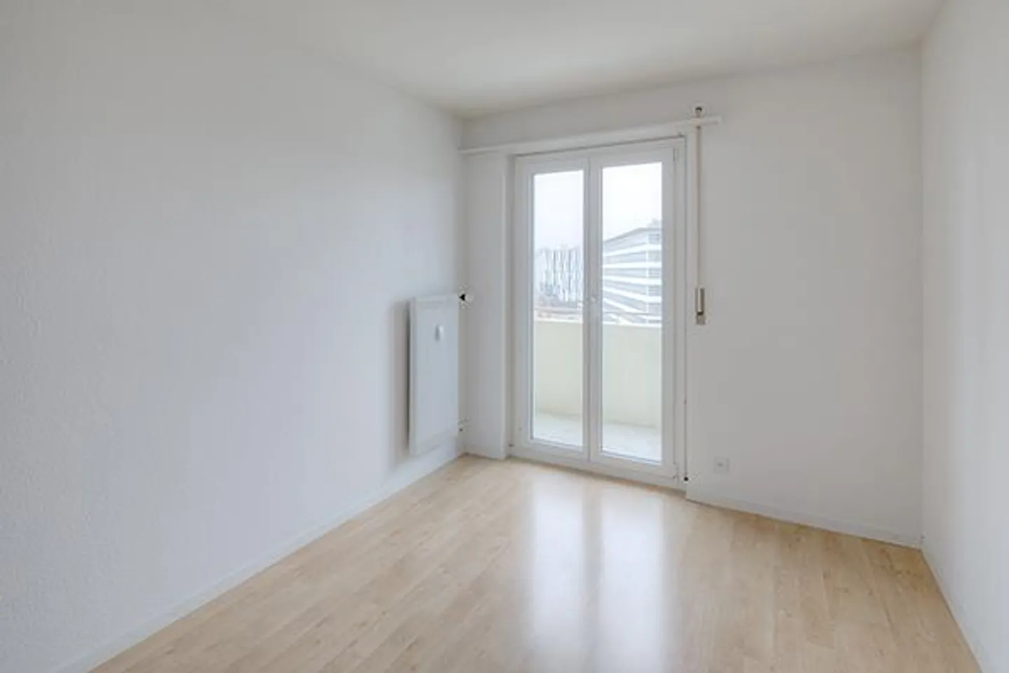 Helle 4-Zimmerwohnung mit Balkonen - Foto 6 von 12