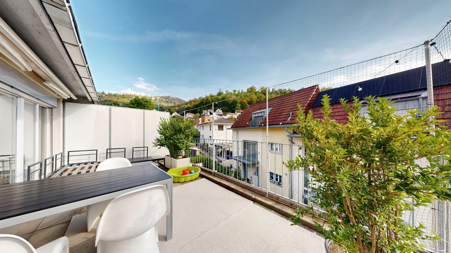 Beautiful 4.5-room maisonette apartment with carport - Photo 10 of 15