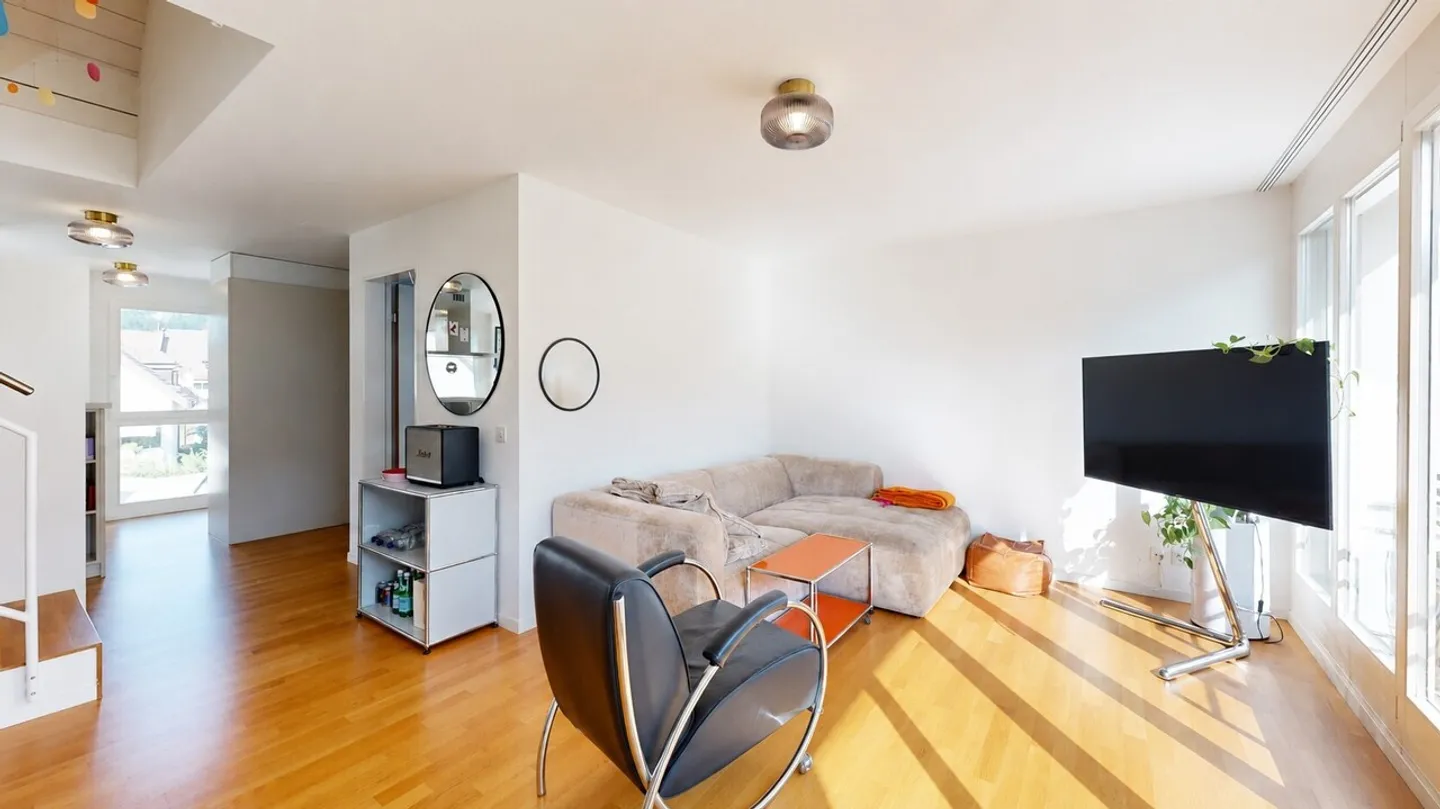 Beautiful 4.5-room maisonette apartment with carport - Photo 5 of 15