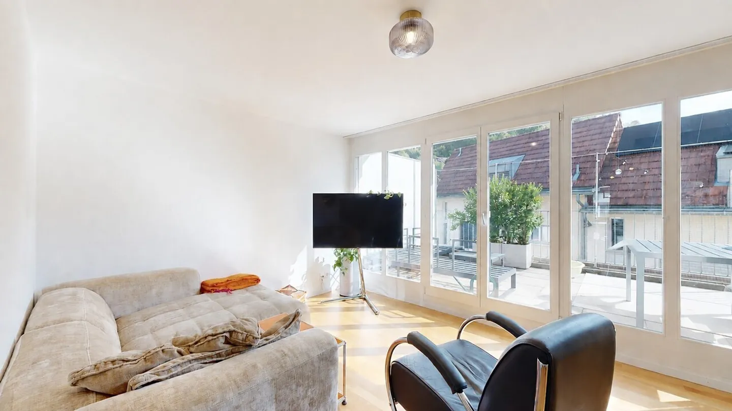 Beautiful 4.5-room maisonette apartment with carport - Photo 6 of 15