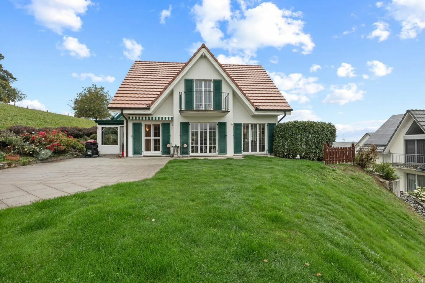 Your Oasis of Well-Being in Zeiningen. - Photo 1 of 24