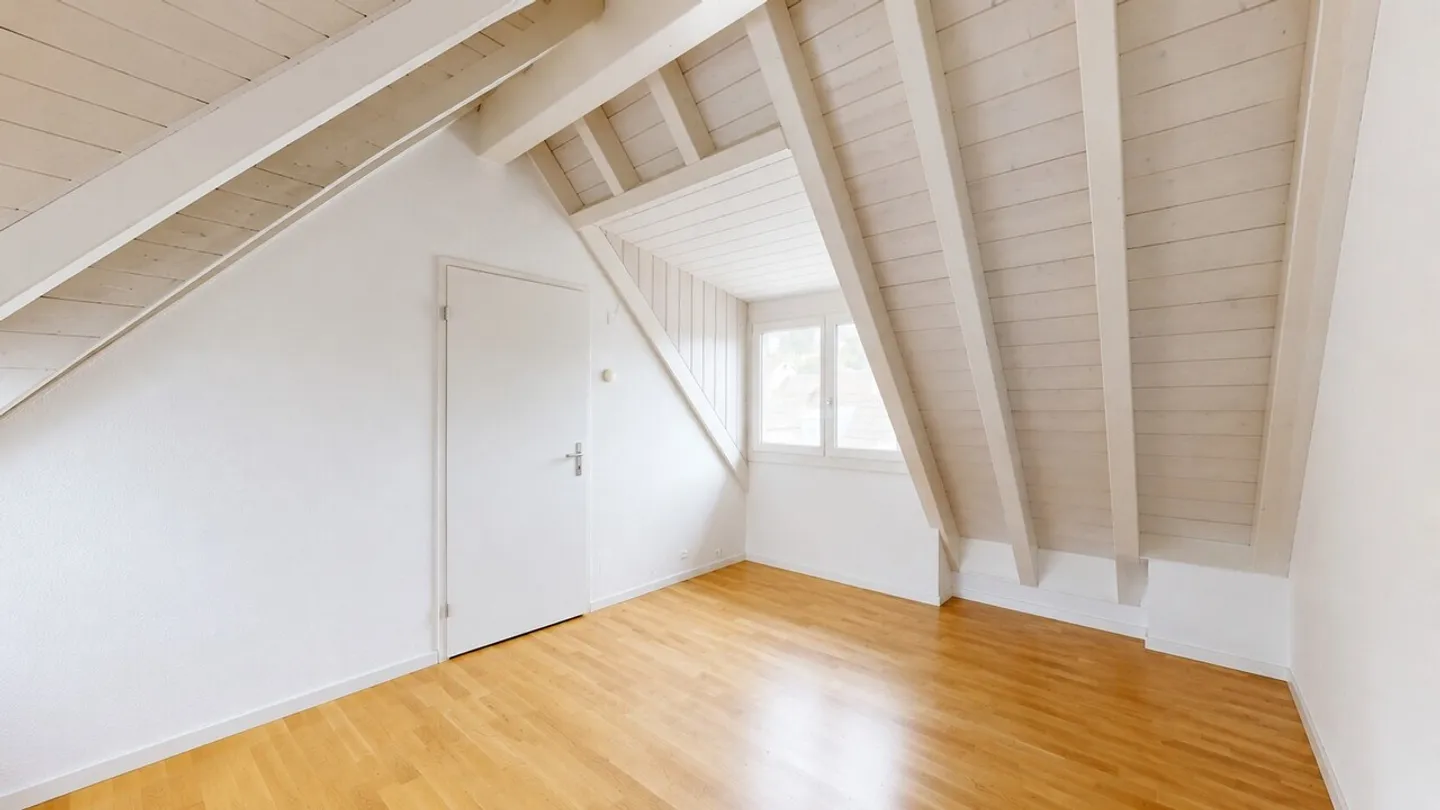 Beautiful 4.5-room maisonette apartment with carport - Photo 13 of 15