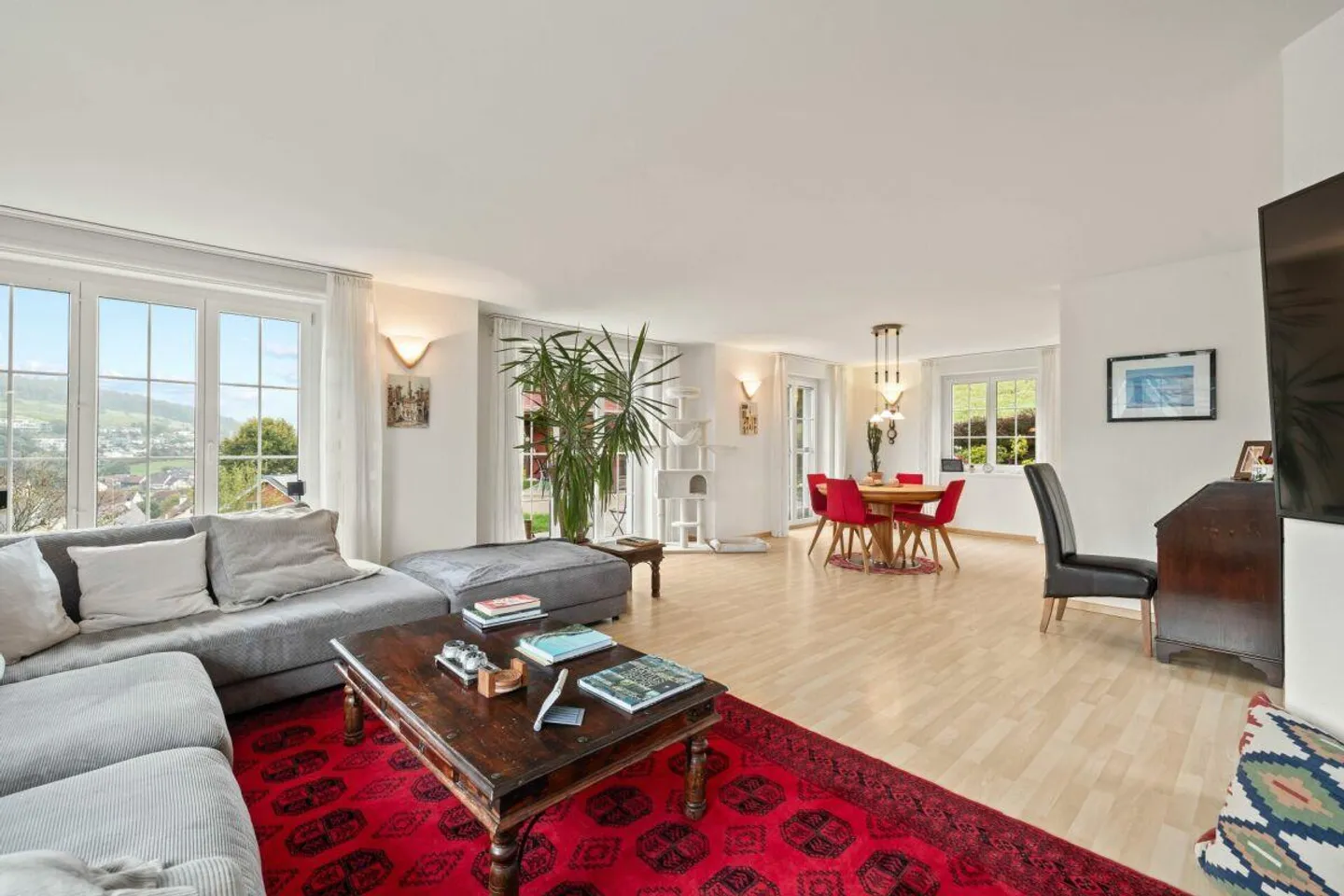 Your Oasis of Well-Being in Zeiningen. - Photo 7 of 24