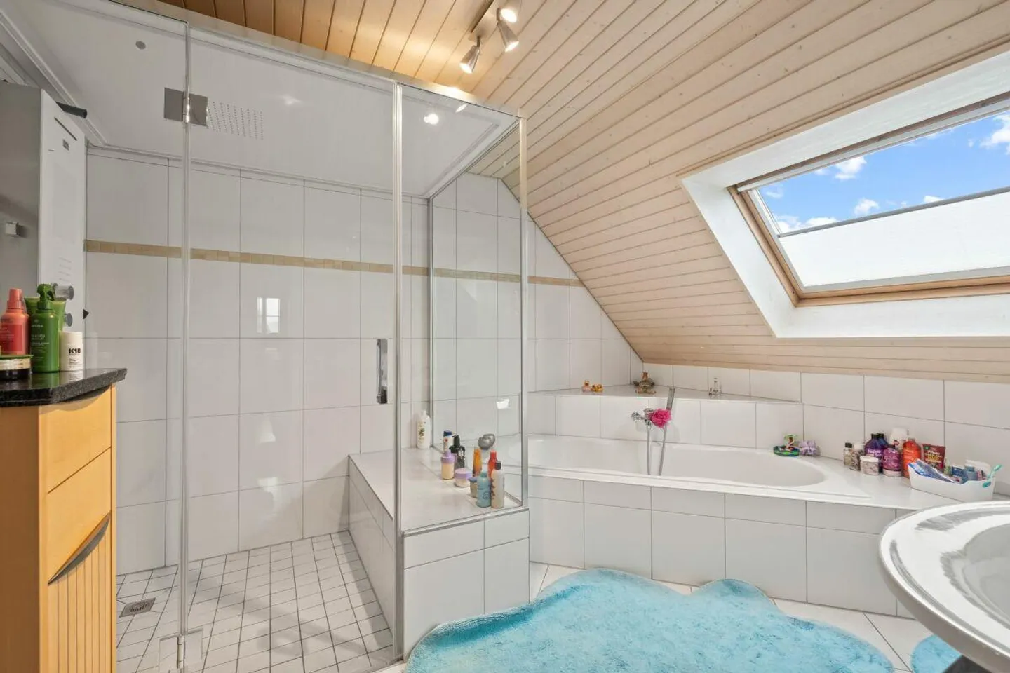 Your Oasis of Well-Being in Zeiningen. - Photo 12 of 24