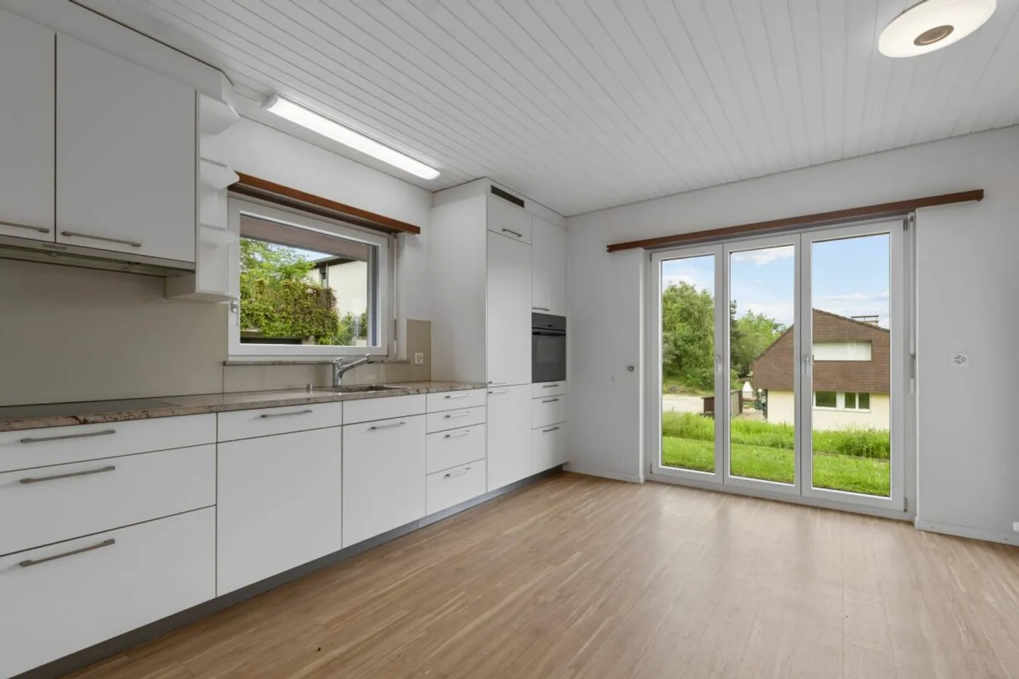 Freistehendes Einfamilienhaus an bevorzugter Lage in Laufen! - Foto 8 von 16