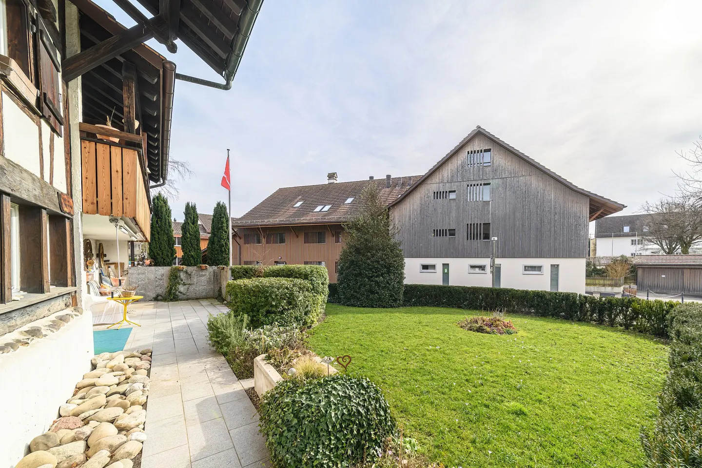 Object of desire with yield potential in a quiet and central location in Dietlikon - Photo 5 of 21