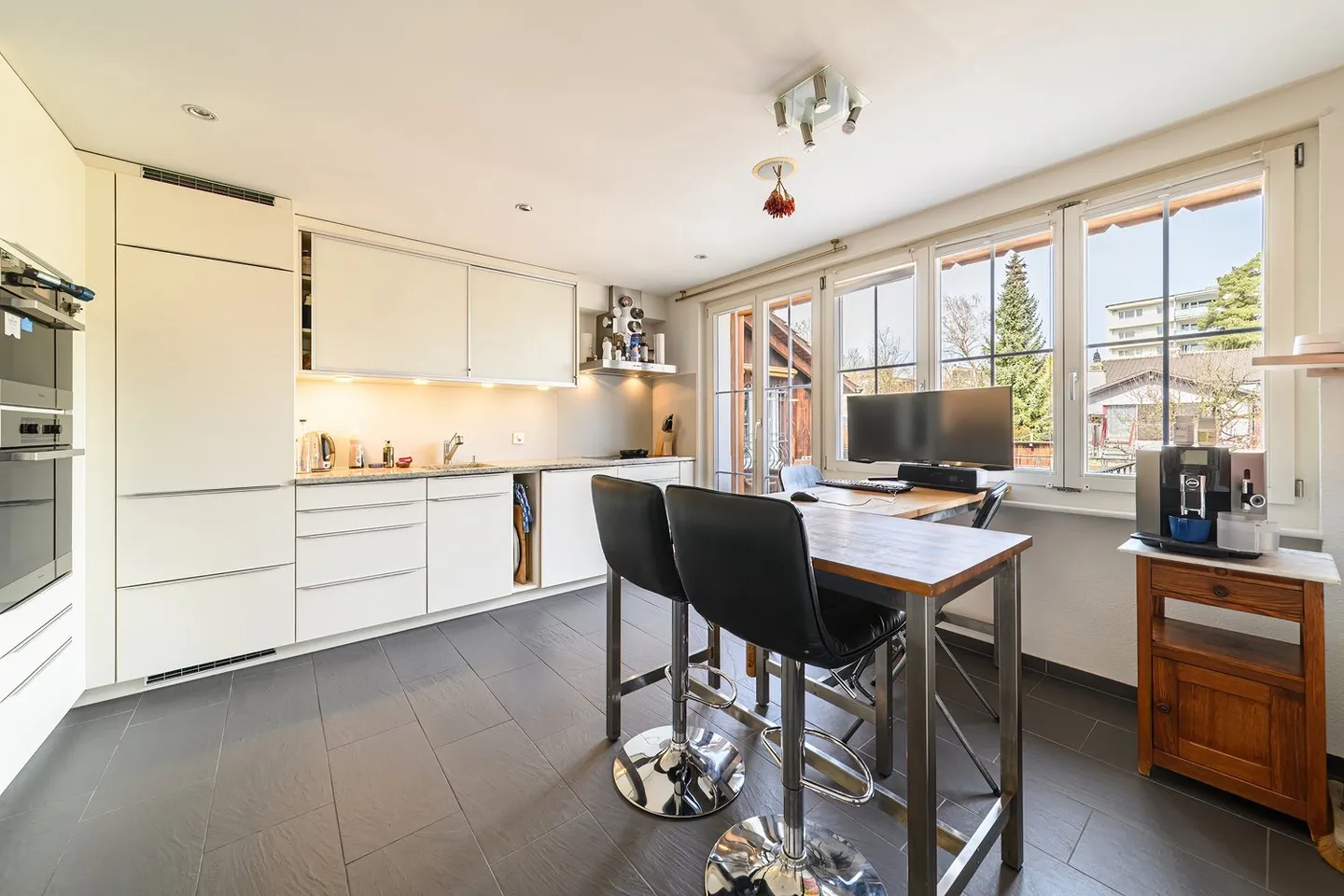 Object of desire with yield potential in a quiet and central location in Dietlikon - Photo 8 of 21