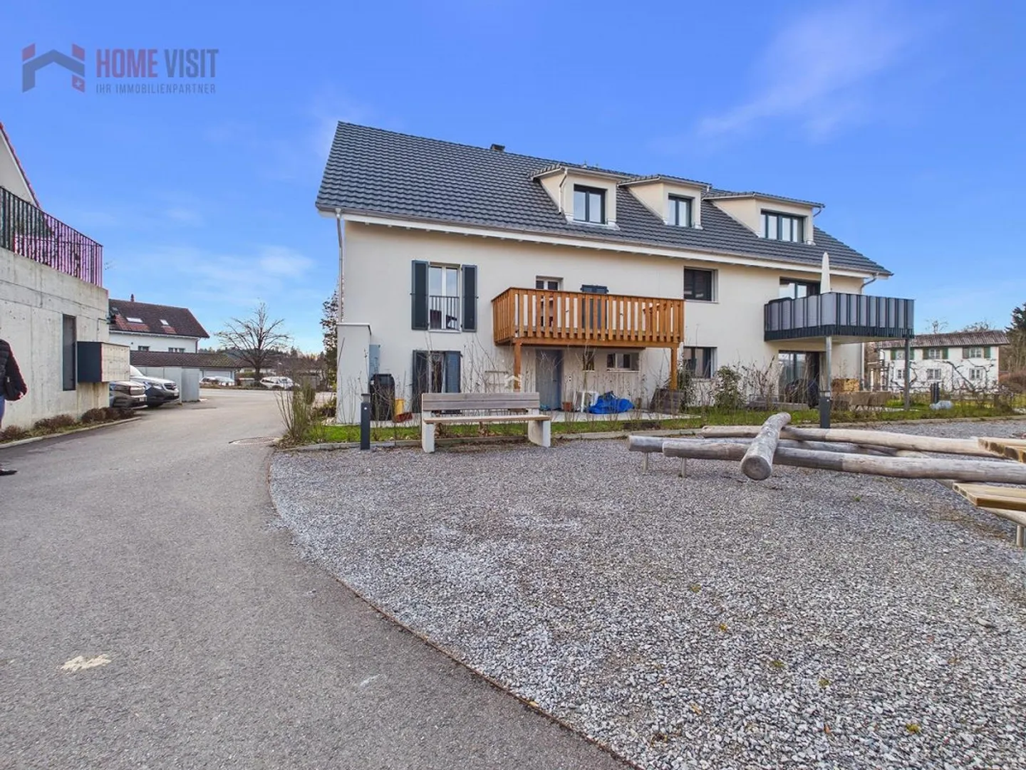 Exklusive 3.5-Zimmer-Gartenwohnung mit beheiztem Hobbyraum - Foto 13 von 14