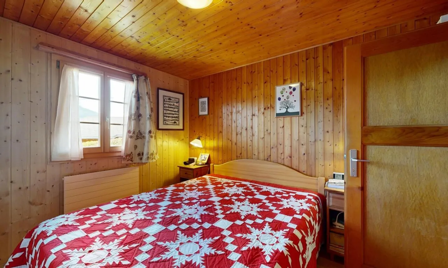 Exklusiv: Wunderschönes Chalet mit 4 Schlafzimmern und großem Garten - Foto 8 von 11