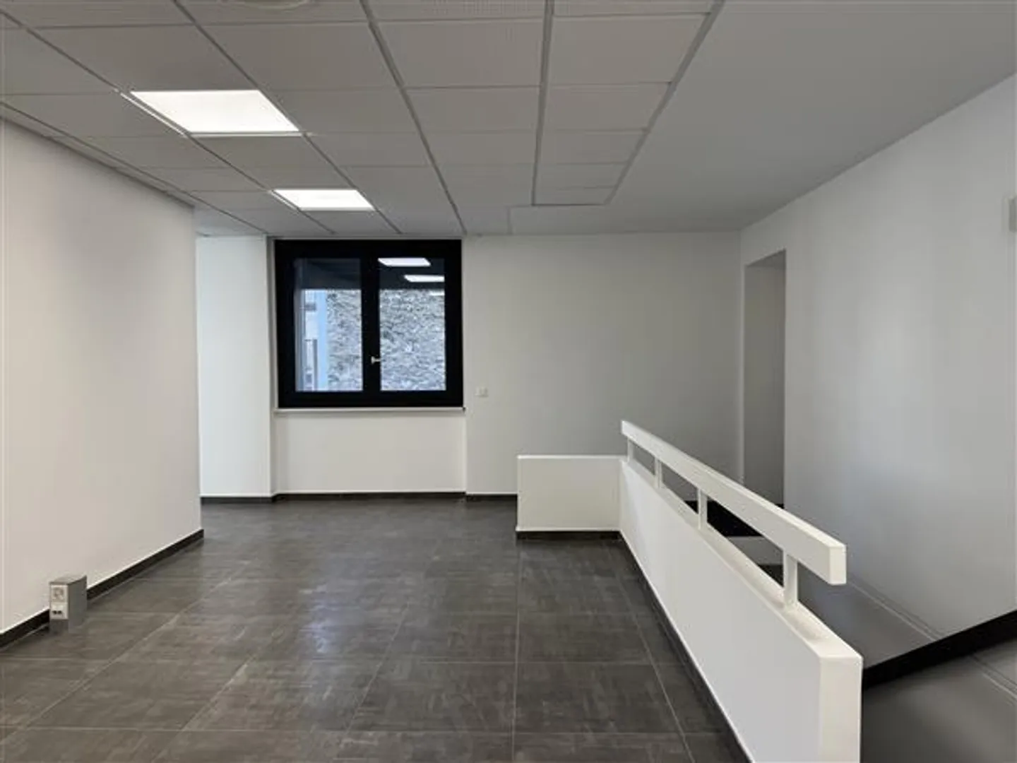 Lugano: Ufficio 5 Stanze - Foto 7 di 13