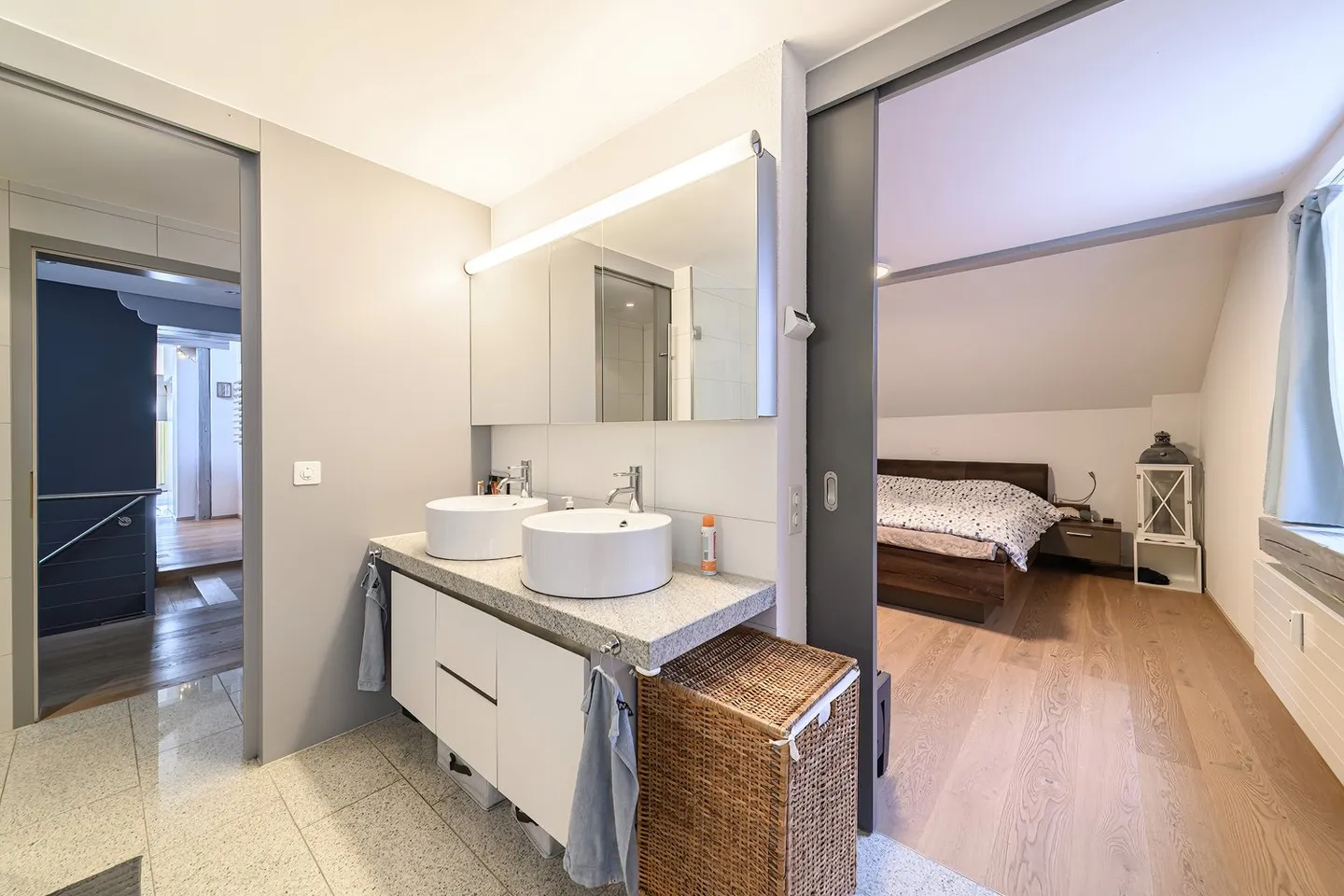 Object of desire with yield potential in a quiet and central location in Dietlikon - Photo 12 of 21