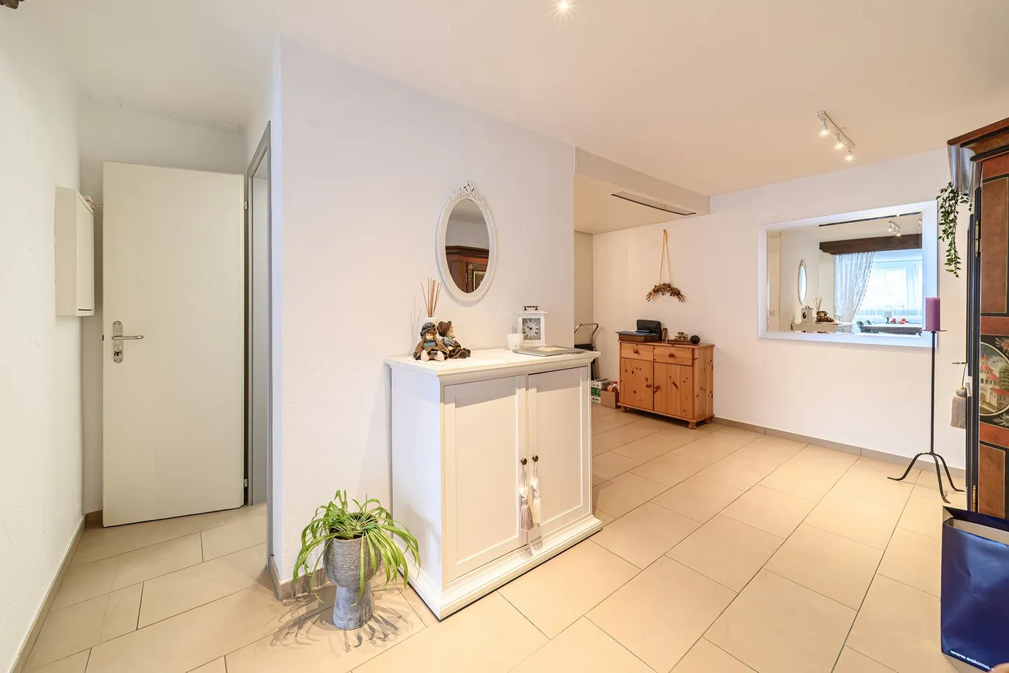 Object of desire with yield potential in a quiet and central location in Dietlikon - Photo 14 of 21