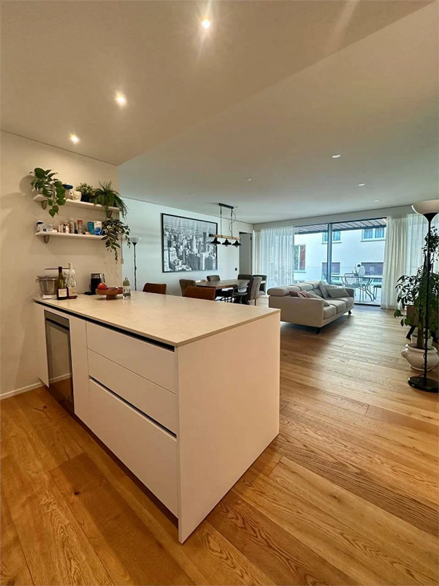 RESIDENZA PARCO LAGO - Modernes Apartment mit Terrasse - Foto 4 von 13