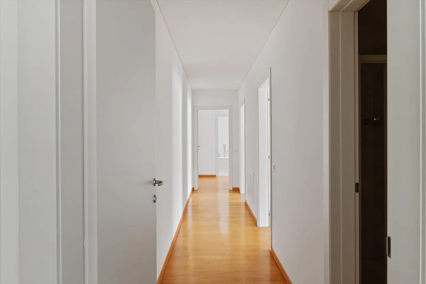 Living with Elegance and Style - Photo 7 of 8