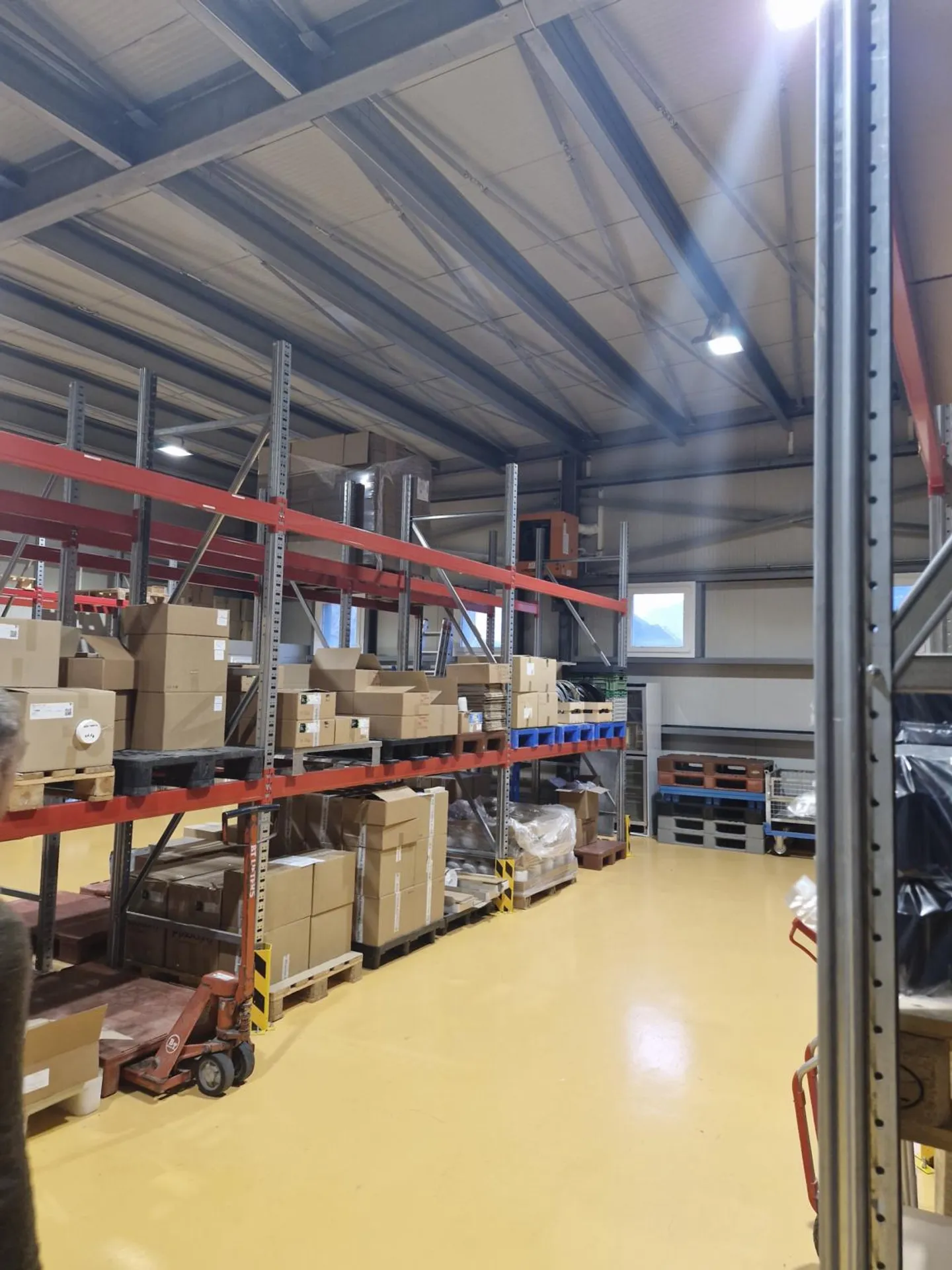 Salle avec galerie ? entièrement équipée (SALLE A) - Photo 2 sur 6