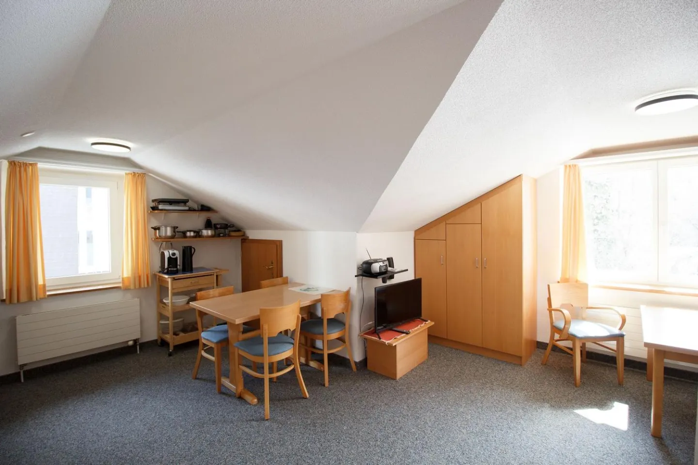 Appartement meublé 2.5 pièces - Photo 3 sur 10