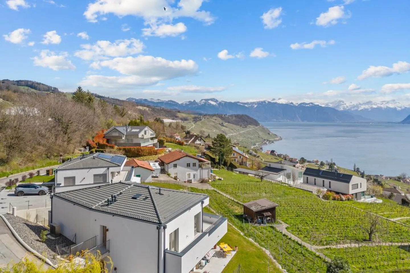 Superbe Penthouse avec Vue sur le Lac - Photo 1 sur 13