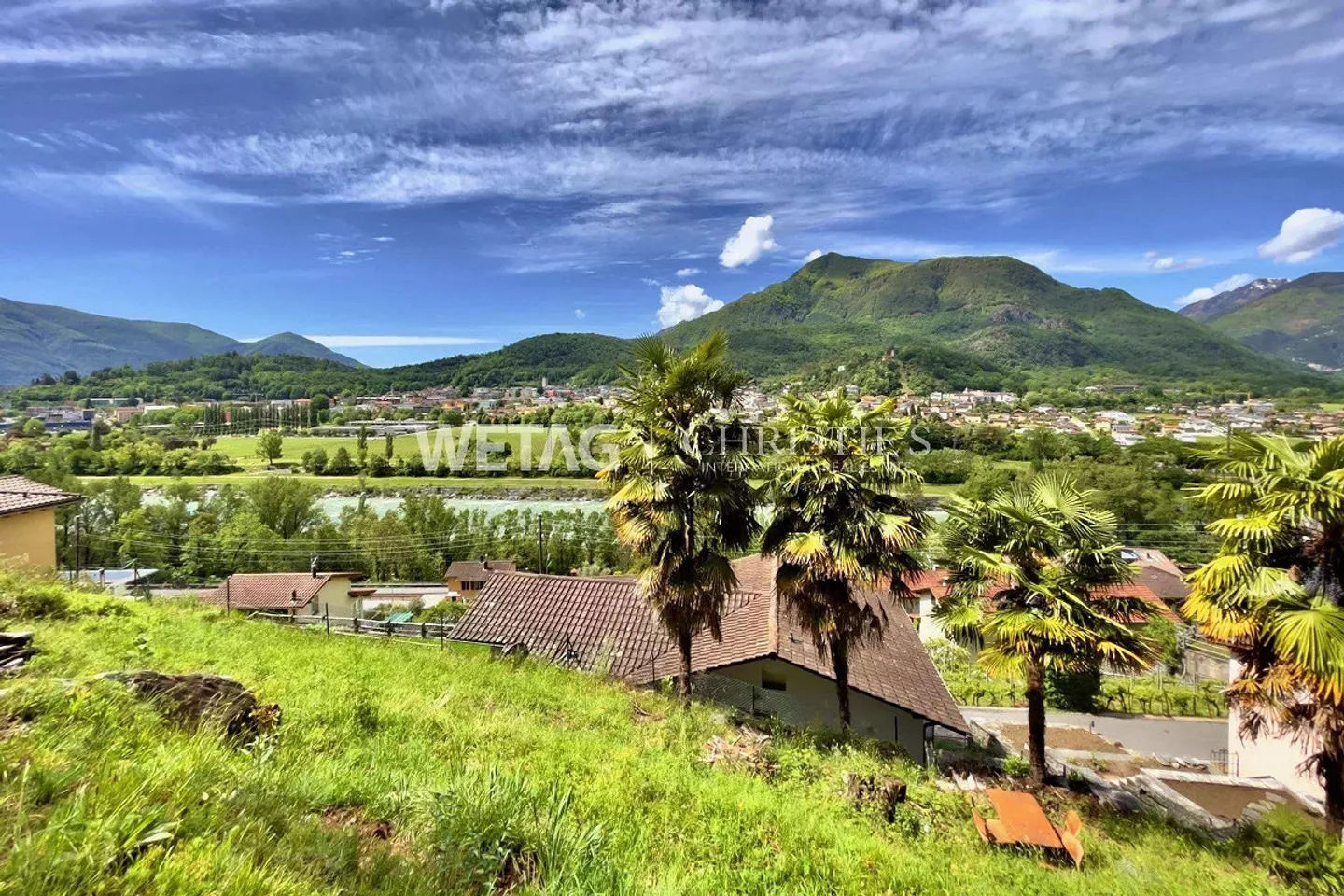 Beautiful building land in Solduno with panoramic view for sale - Photo 1 of 10