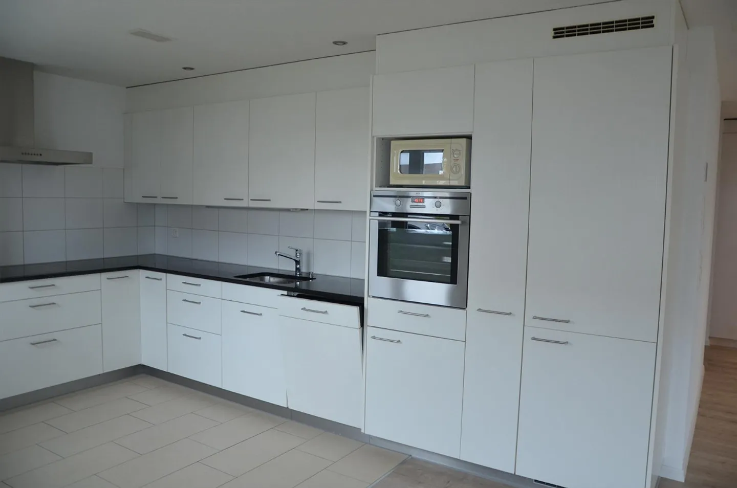 Moderne 3.5 Zimmer Wohnung - Foto 8 von 13