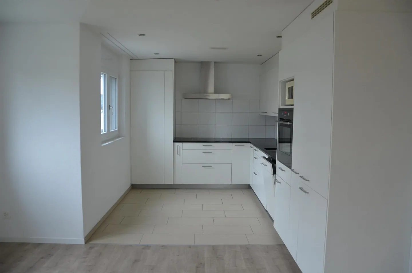 Moderne 3.5 Zimmer Wohnung - Foto 7 von 13