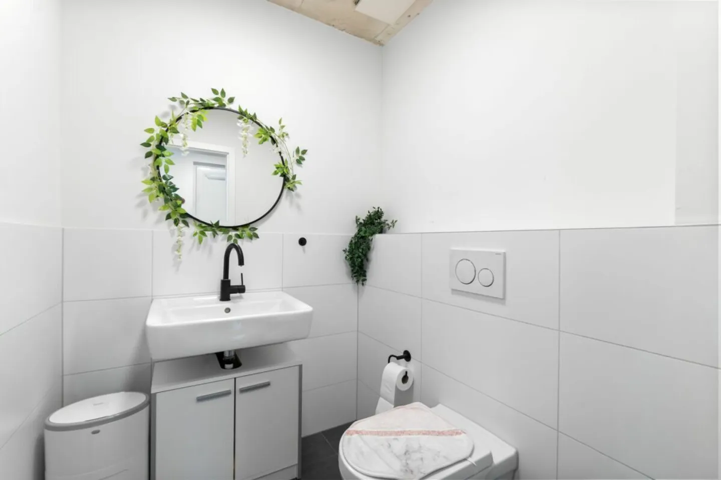 Maison semi-détachée de 4,5 pièces avec 2 places de parking - Photo 3 sur 10