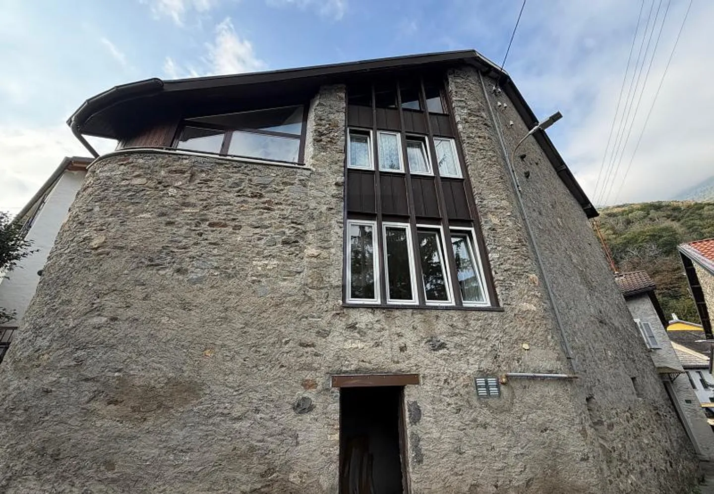 In einer ruhigen und grünen Gegend - Foto 2 von 6