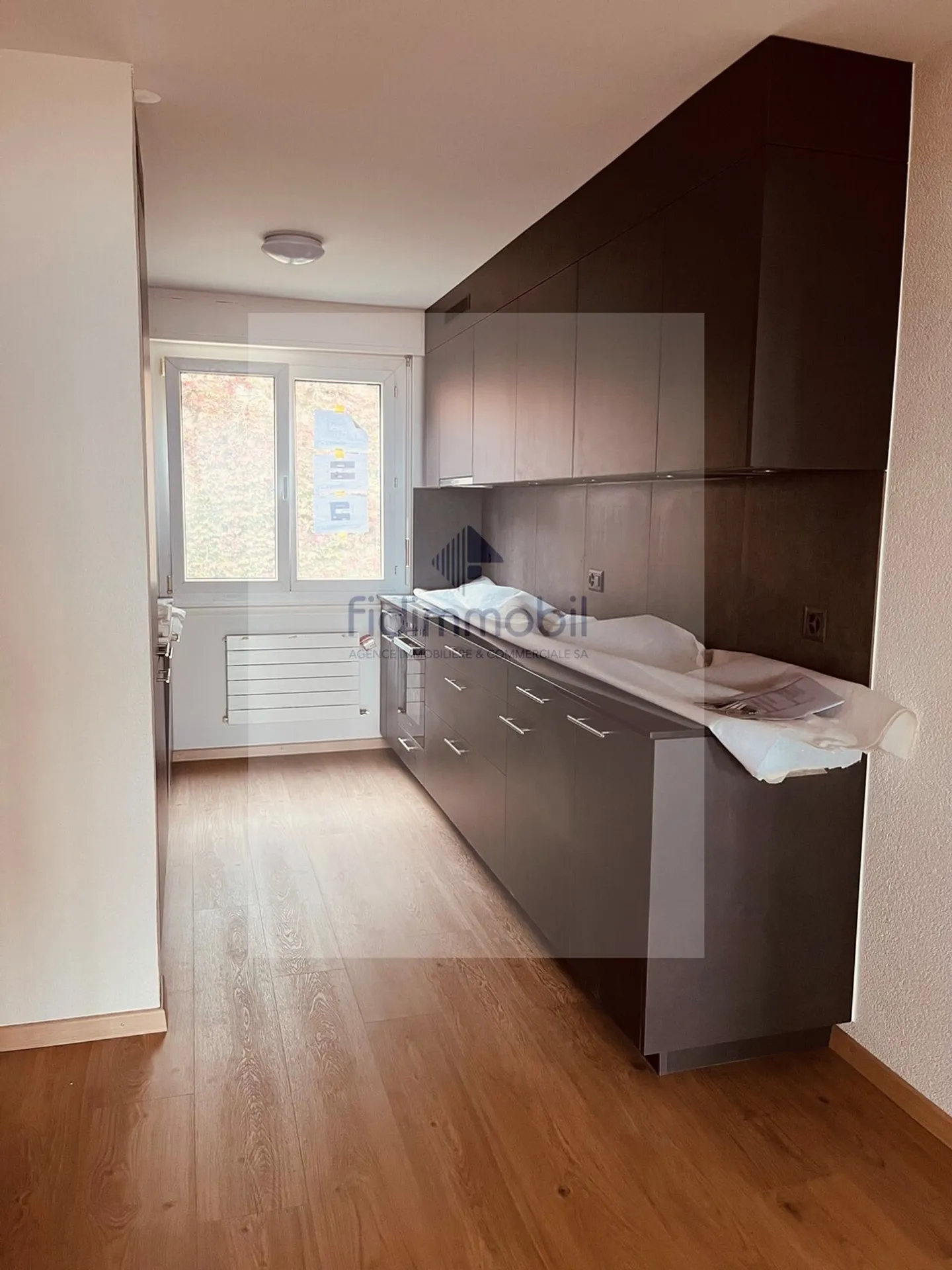Sublime 3 Zimmer komplett renoviert - Foto 3 von 6