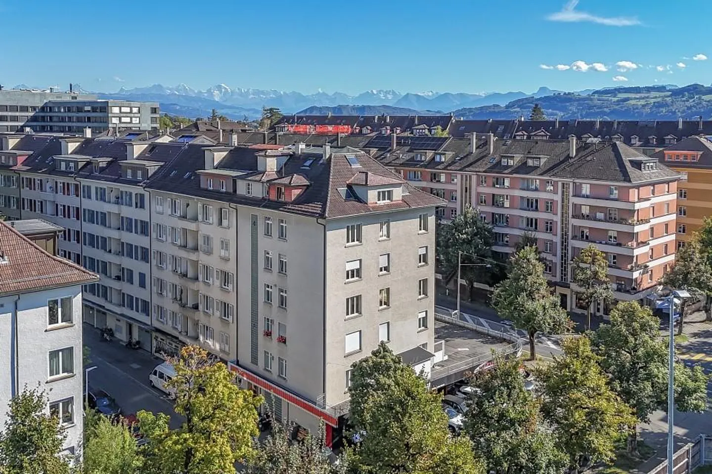 Charmante appartement sous les toits de 3 pièces au cœur du «Breitsch» - Photo 2 sur 13