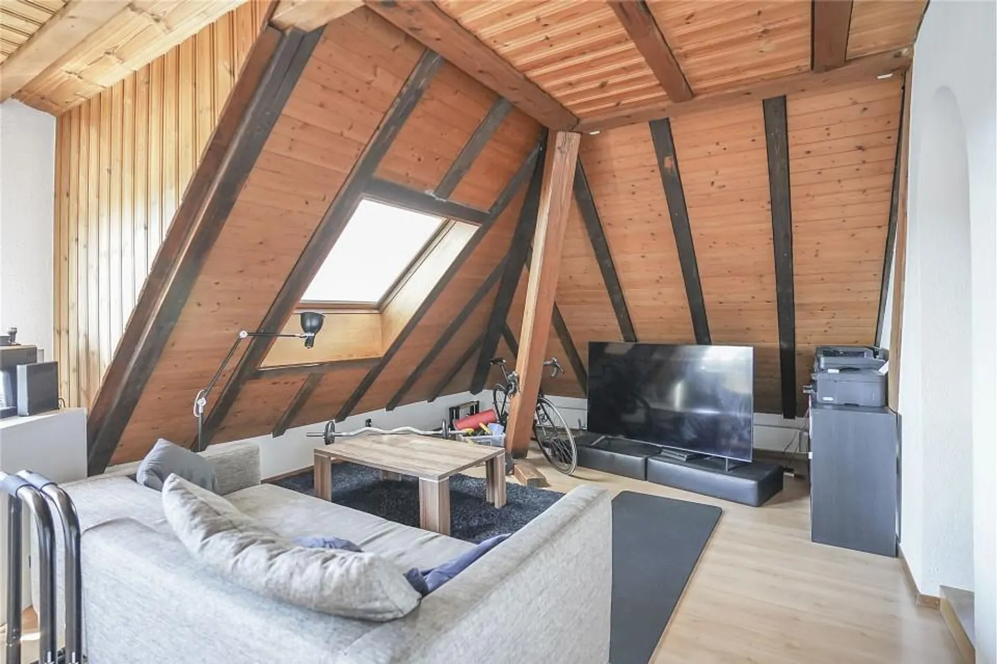 Charmante appartement sous les toits de 3 pièces au cœur du «Breitsch» - Photo 3 sur 13
