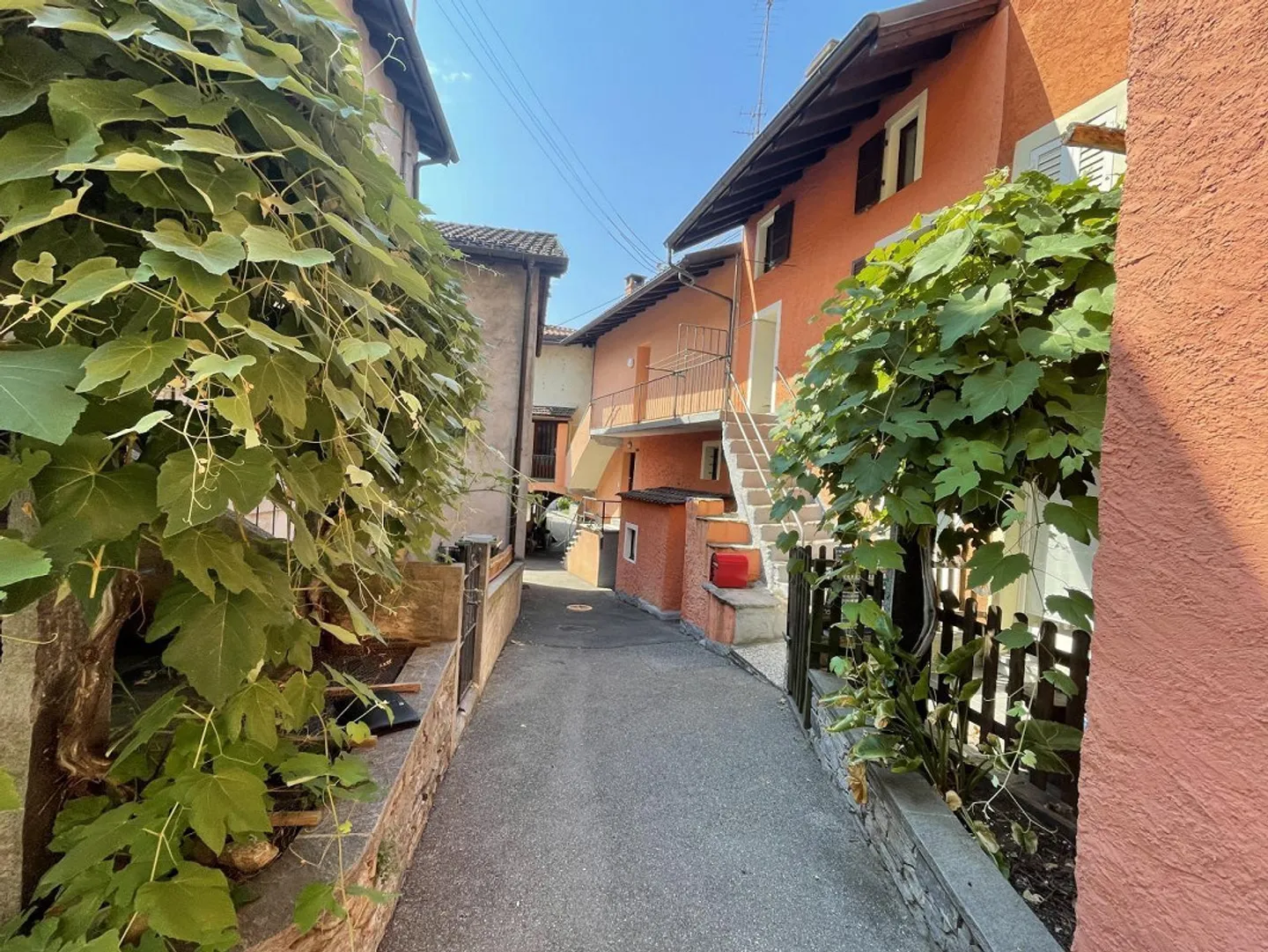 Charmante maison de style tessinois - Photo 18 sur 28