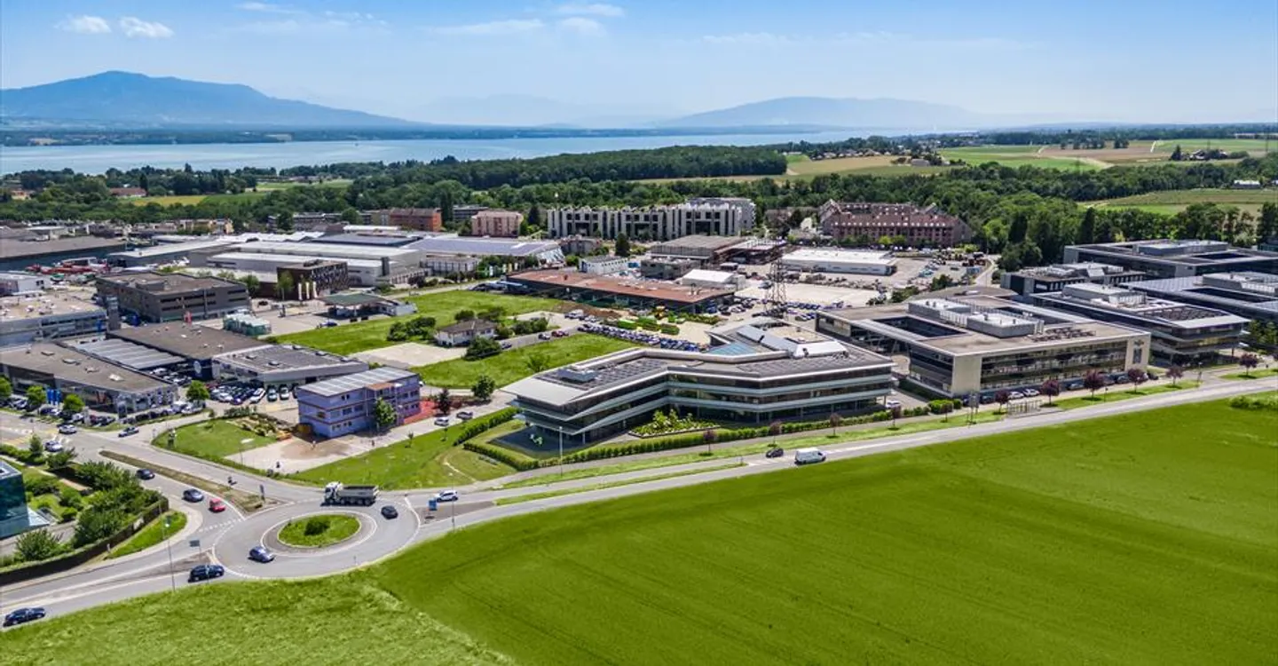 Spazio ufficio in affitto - Foto 1 di 13