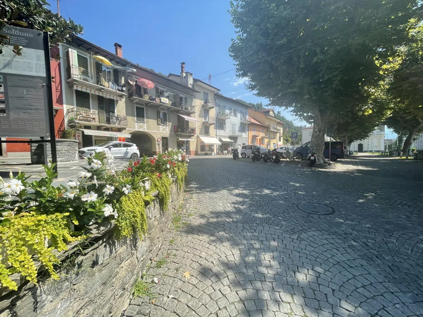 Charmante maison de style tessinois - Photo 27 sur 28