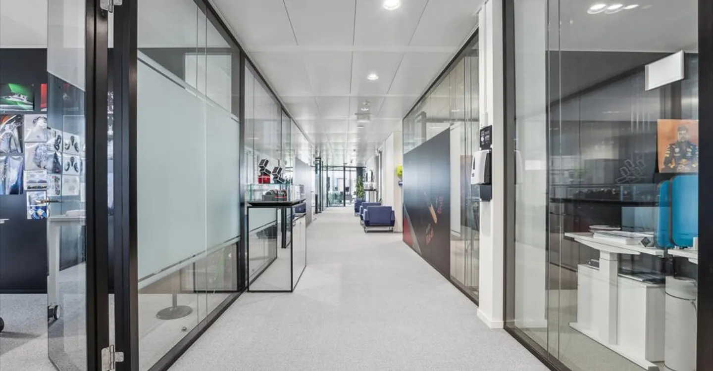 Spazio ufficio in affitto - Foto 7 di 13