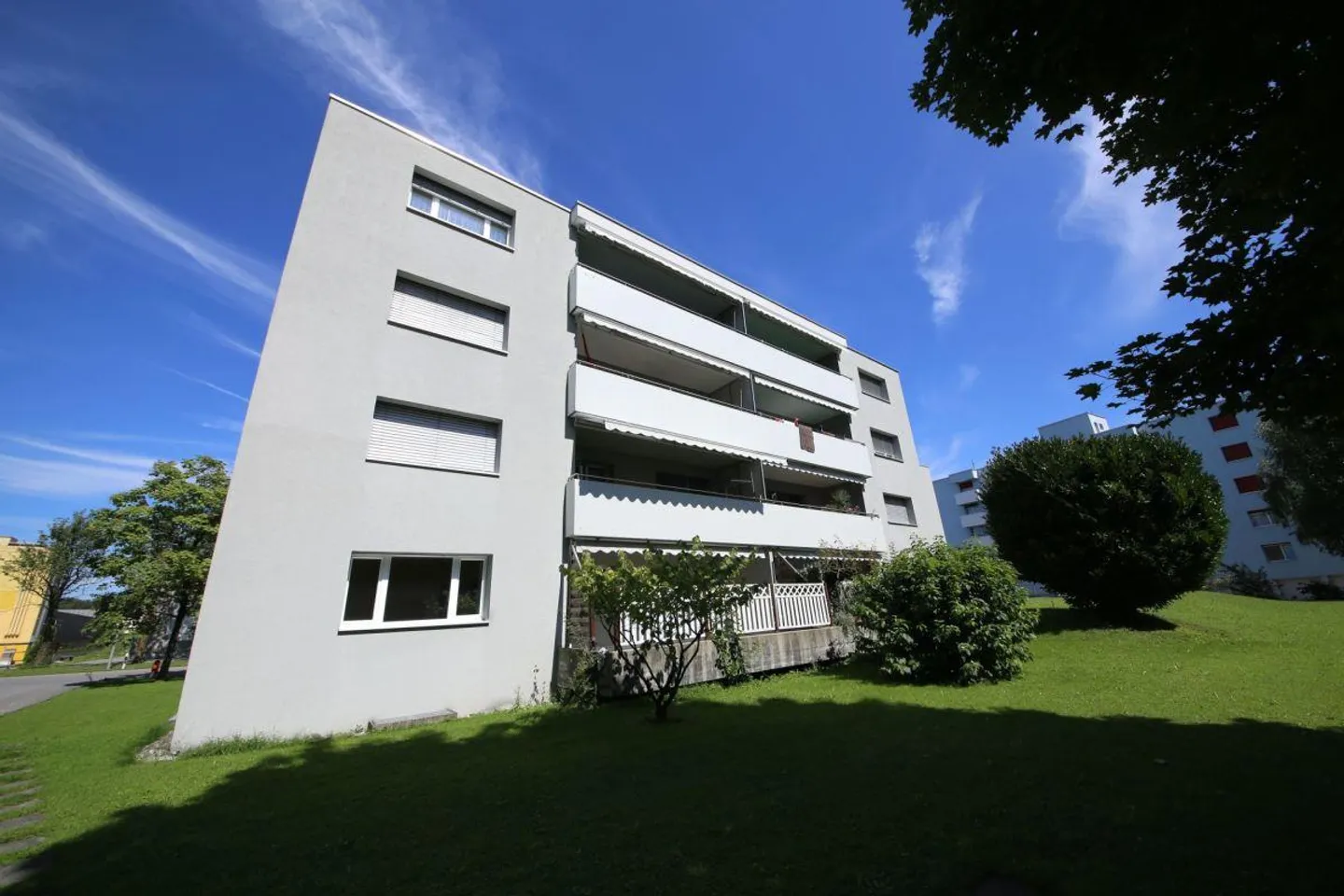 Charmante 2.5 Zimmer Wohnung - Foto 1 von 8