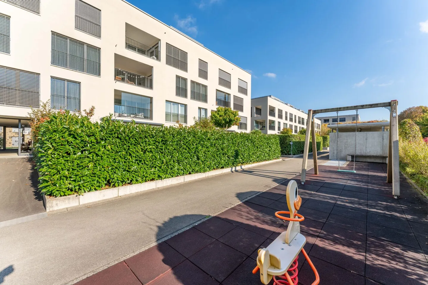 Appartement unique de 5 ½ pièces avec terrasse sur le toit privée (vendu par processus d'enchères) - Photo 2 sur 12