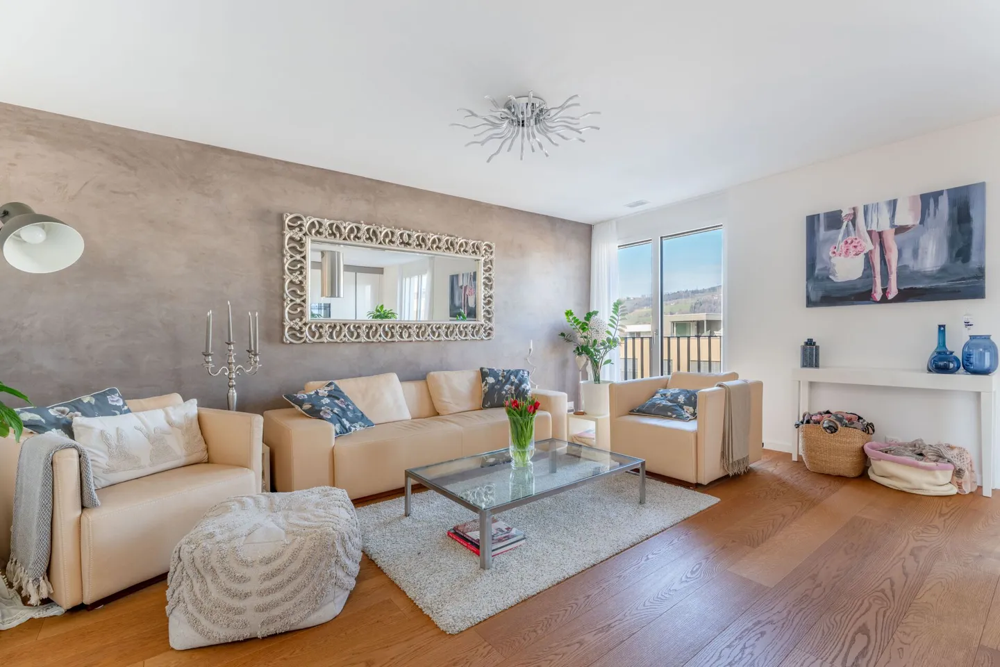 Appartement unique de 5 ½ pièces avec terrasse sur le toit privée (vendu par processus d'enchères) - Photo 4 sur 12