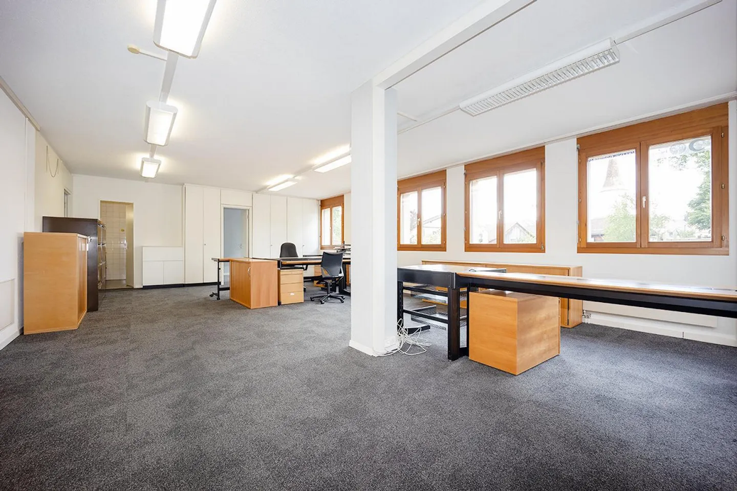 Attractive multifunctional commercial and office spaces in Mellingen - Photo 7 of 15