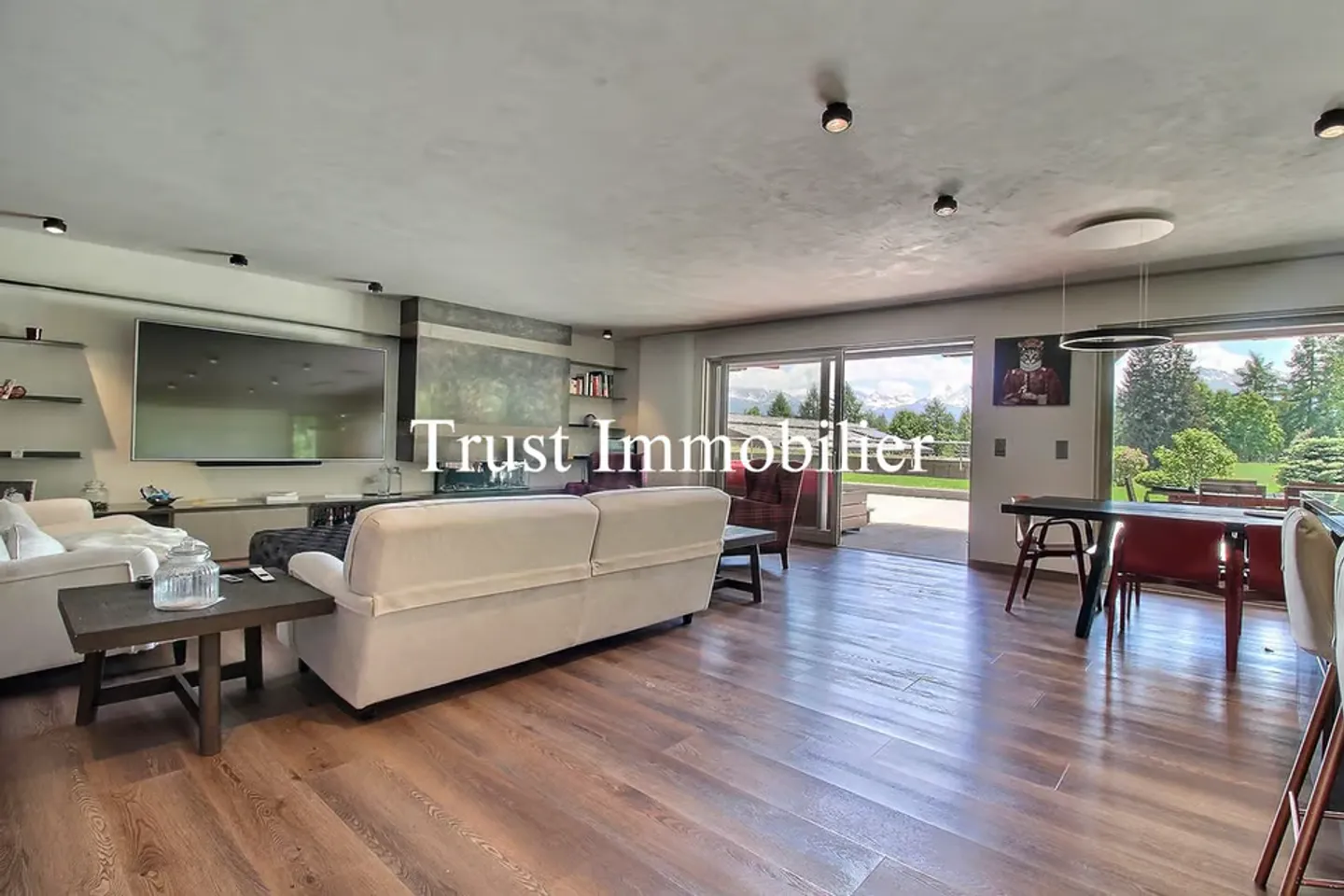 5000. Luxurious 270 m2 apartment in the center of Crans - Photo 7 of 13