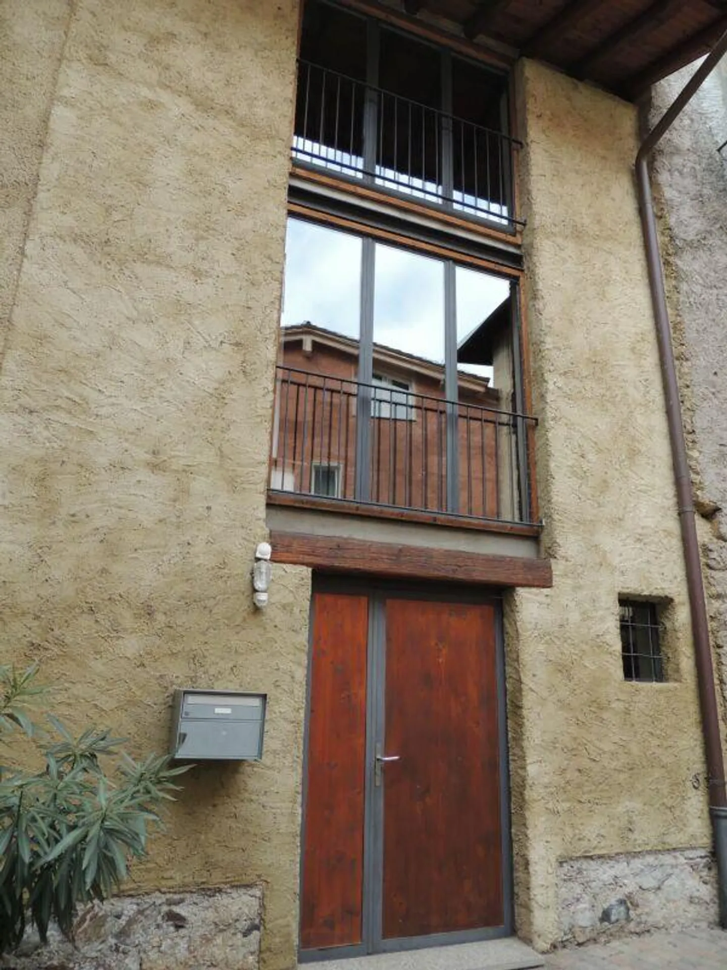 WONDERFUL AND ROMANTIC TRIPLEX HOUSE 2.5 ROOMS - Photo 1 of 19