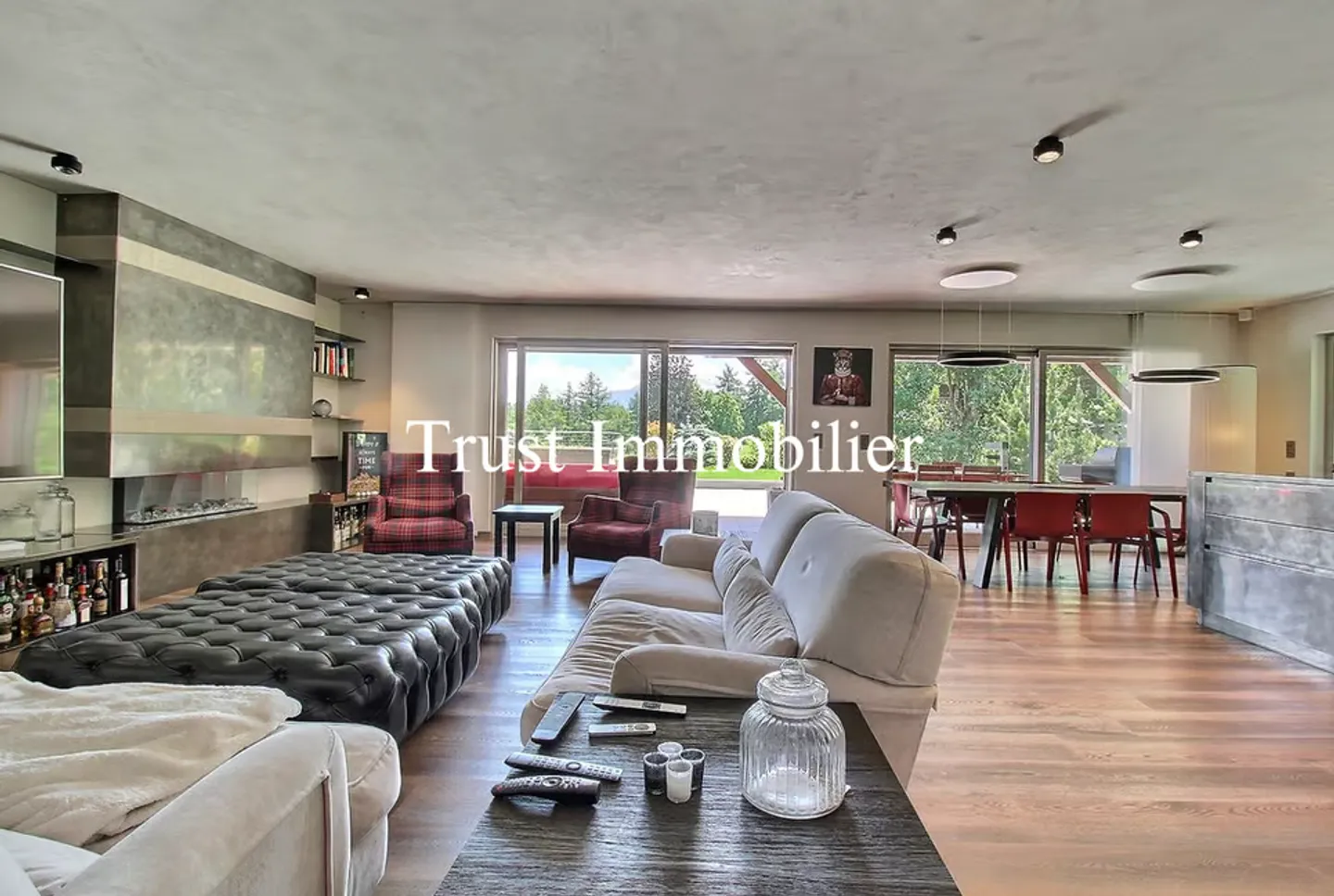 5000. Luxurious 270 m2 apartment in the center of Crans - Photo 2 of 13